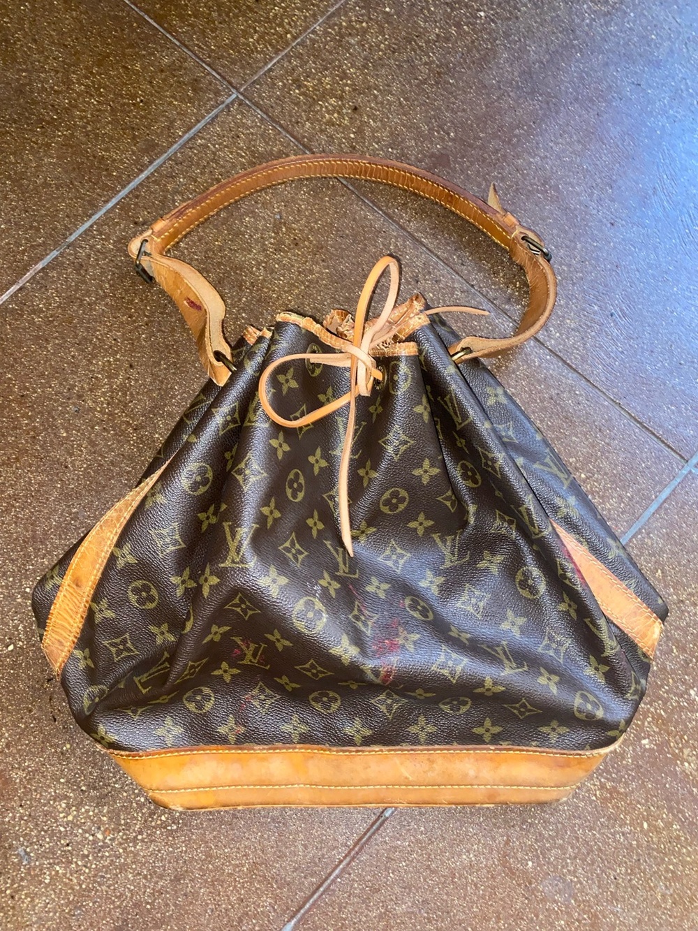 Vintage Louis Vuitton Monogram Noé Bucket Bag, Drawstring Shoulder Bag, Heavily